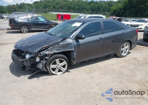 2012 Toyota Camry Se/Le/Xle z USA, uszkodzony, nr VIN 4T1BF1FK2CU027165